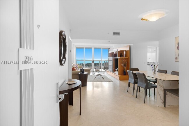 Foto del edificio - 21055 Yacht Club Dr