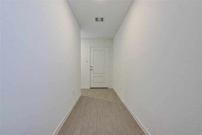 Foto del edificio - 640 Magnolia Creek Dr