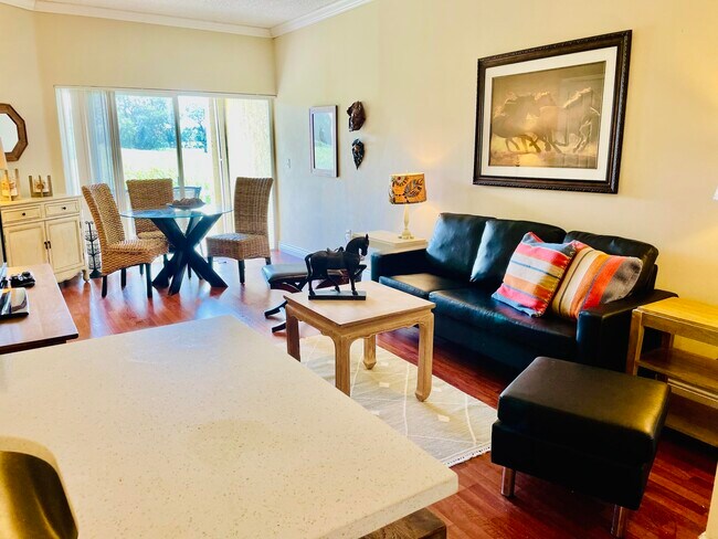 Foto del edificio - 2060 Greenview Shores Blvd