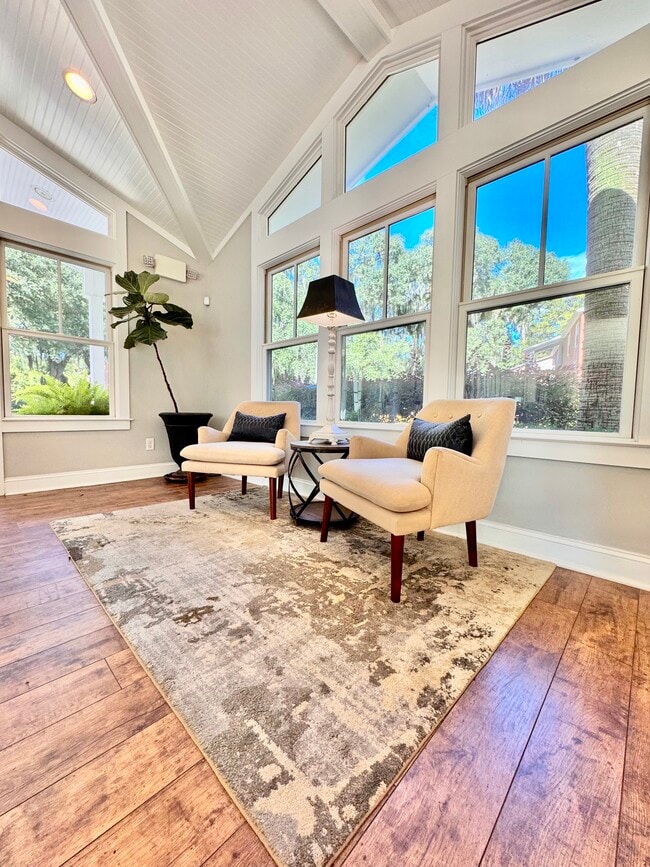 Foto del edificio - Bay South