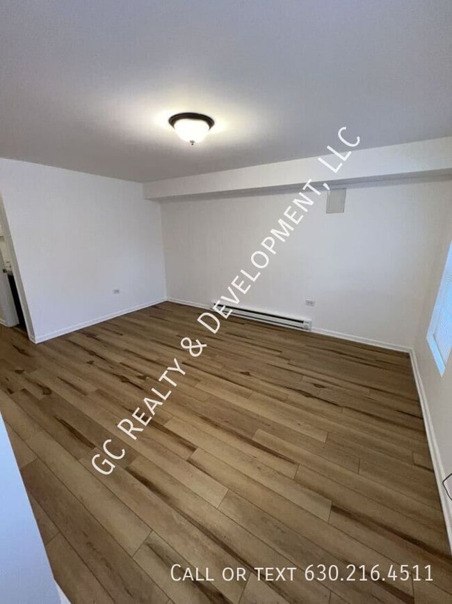 Building Photo - 915 N Monticello Ave