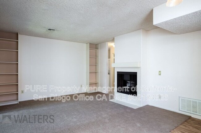 Building Photo - 10323 Azuaga St