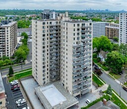Building Photo - 307 Prospect Ave