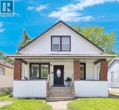 Building Photo - 1341 McKay Ave