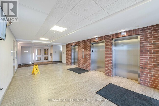 Photo du bâtiment - 39 New Delhi Dr