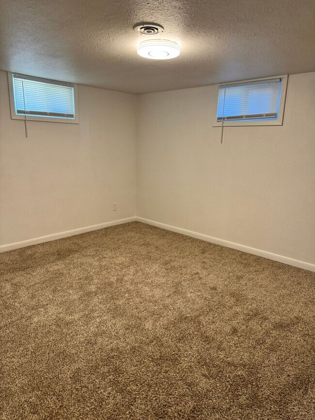 Foto del edificio - 2217 E 19th St