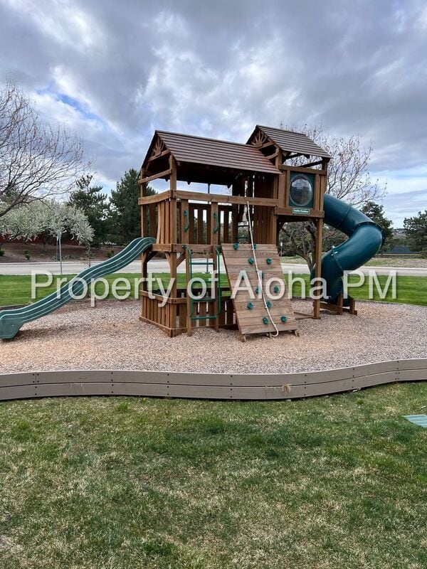 Building Photo - 3558 E Grand Forest Dr