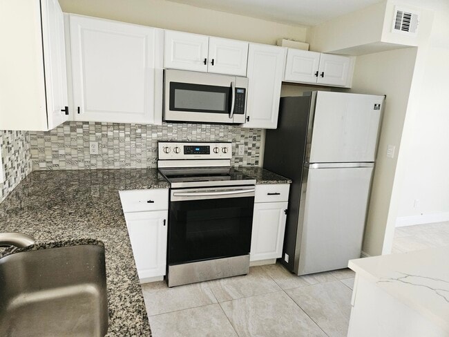 Foto del edificio - 5894 Longbow Ln