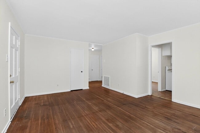 Building Photo - 3 Bedroom Home located in Lincoln Heights!