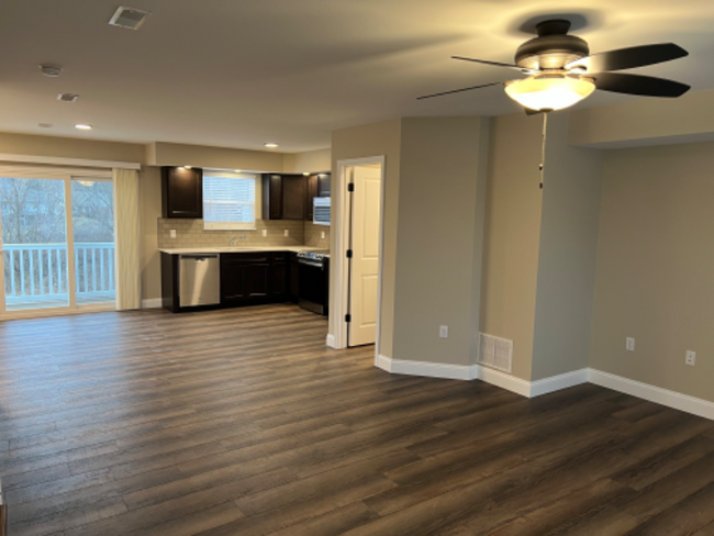 Foto del edificio - 233 Bradford Ln