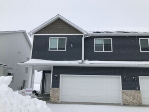 Building Photo - 2115 Allison Ln W