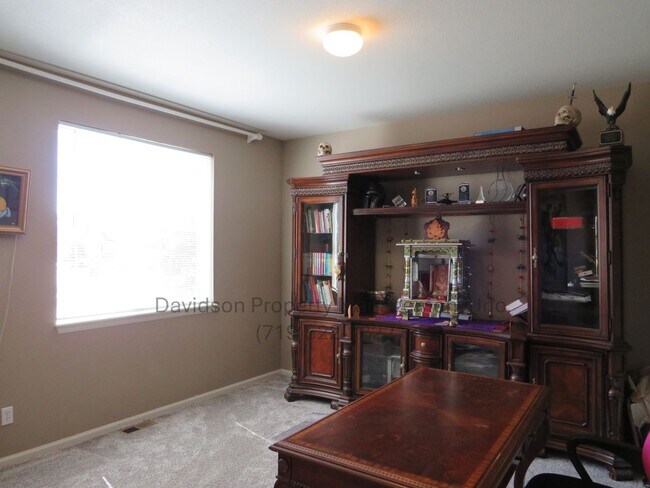 Building Photo - Gorgeous 4 Bedroom House in Banning Lewis