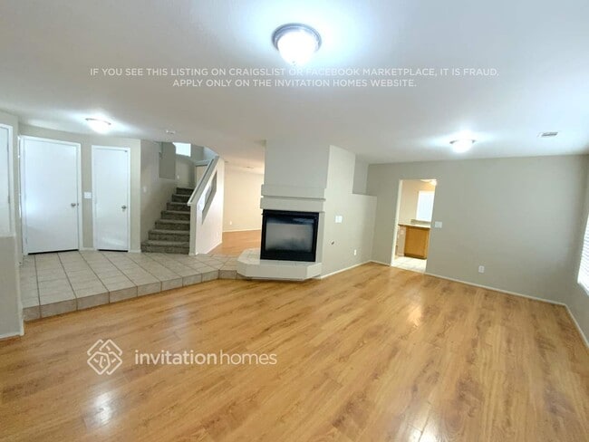 Foto del edificio - 10220 Crepe Myrtle Ct