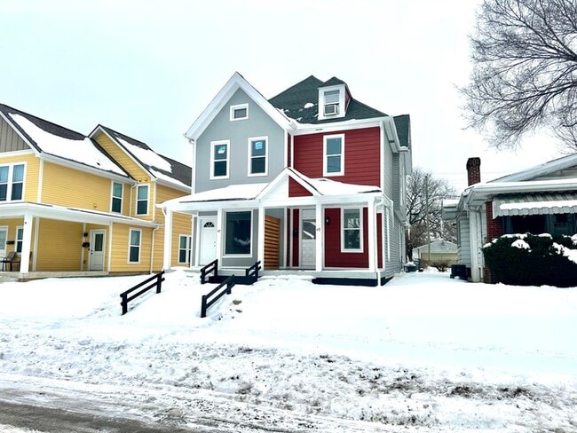 Photo - 49 S Lasalle St Townhome