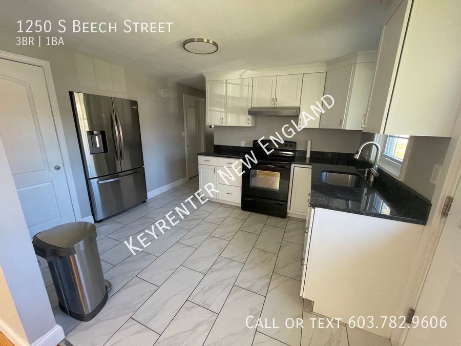 Primary Photo - Beautiful 3 Bedroom Home for Immediate Mov...