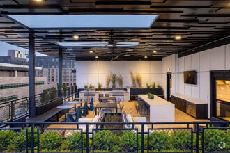 Building Photo - Liberty Duet