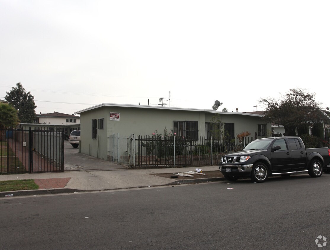 Primary Photo - 6422-6426 Brynhurst Ave