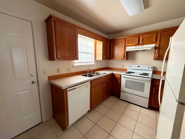 Building Photo - N Ithaca