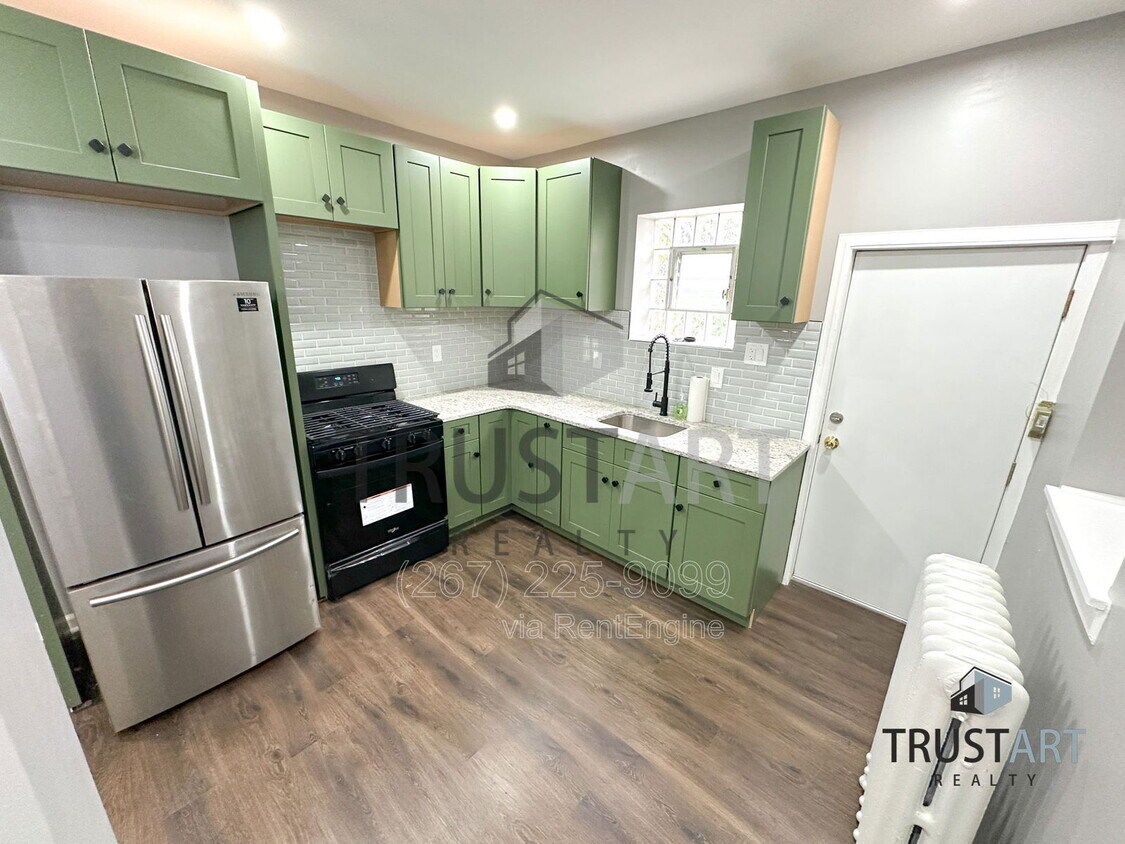 Foto principal - 1953 N Hollywood St