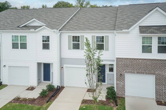 Building Photo - New Construction Three Bedroom Home!