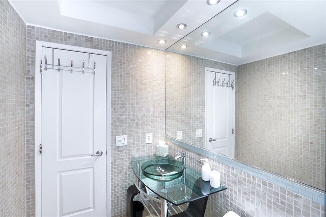 Foto del edificio - 2681 S Course Dr