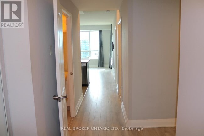 Photo du bâtiment - 20 N Park Rd