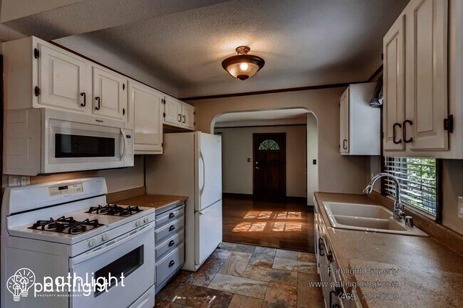 Foto del edificio - 6524 Minnetonka Boulevard, Saint Louis Par...
