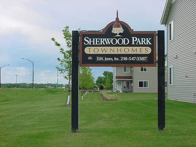 Foto del edificio - Sherwood Park Townhomes