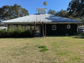 Building Photo - 6916 Danielle Rd