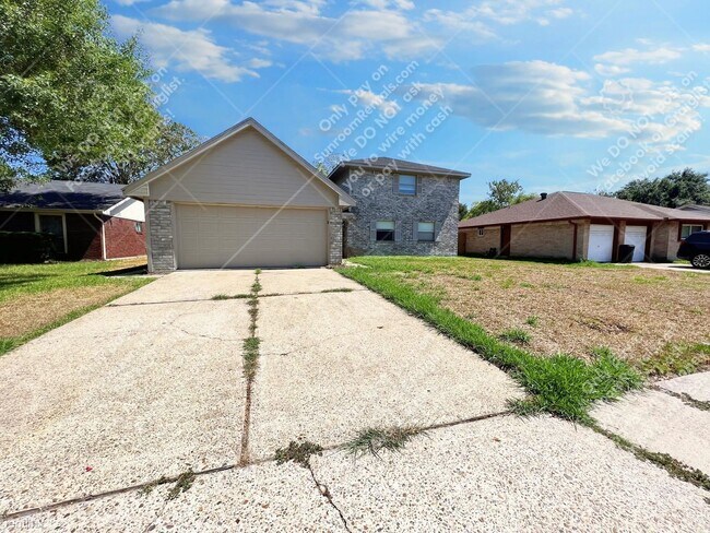 Foto del edificio - 5 br, 2.5 bath House - 1334 Macclesby Ln