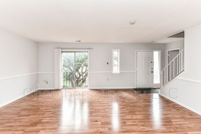 Building Photo - 4534 Conwell Dr