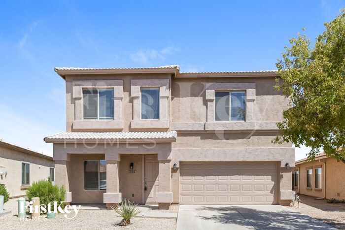 Foto principal - 334 E Taylor Trail