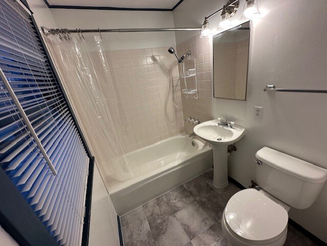 Foto del edificio - 4226 Wilson Ave