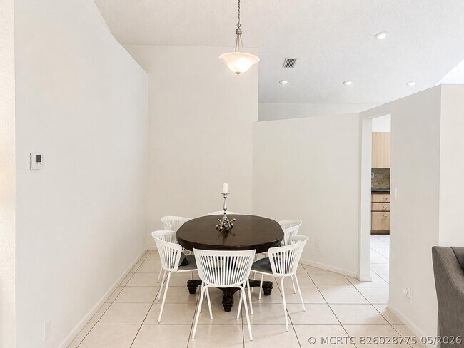 Foto del edificio - 12719 NW 19th Manor