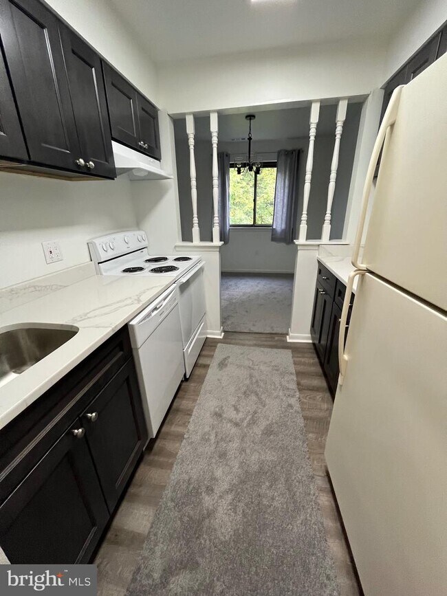 316 White Horse Pike Unit 309, Oaklyn, NJ 08107 Room for Rent in