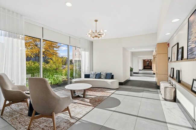 Center Place - Lounge - Center Place Apartments