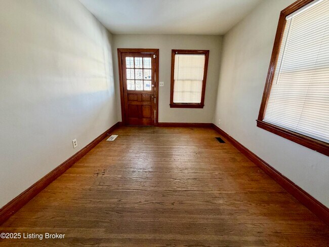 Foto del edificio - 1106 Oleanda Ave