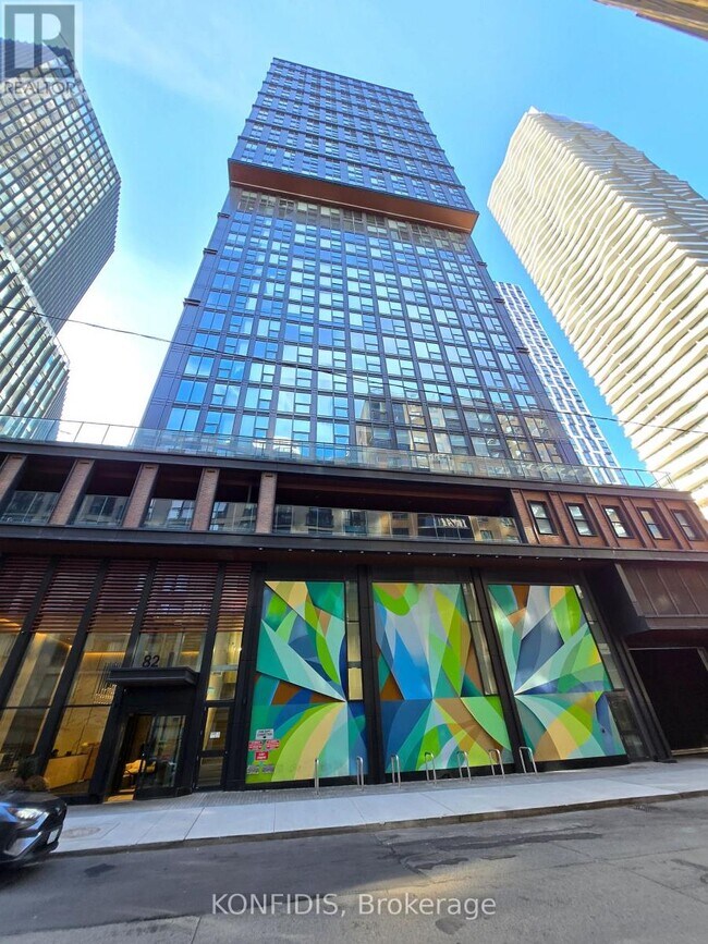 Building Photo - 82 Dalhousie St