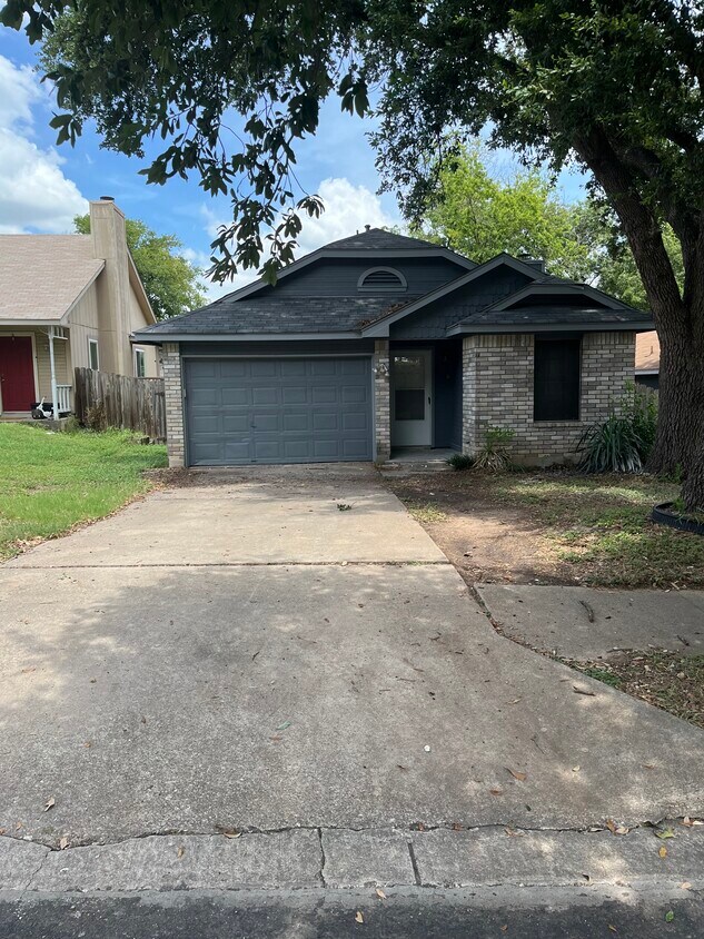 Primary Photo - 1808 Rainy Meadows Dr