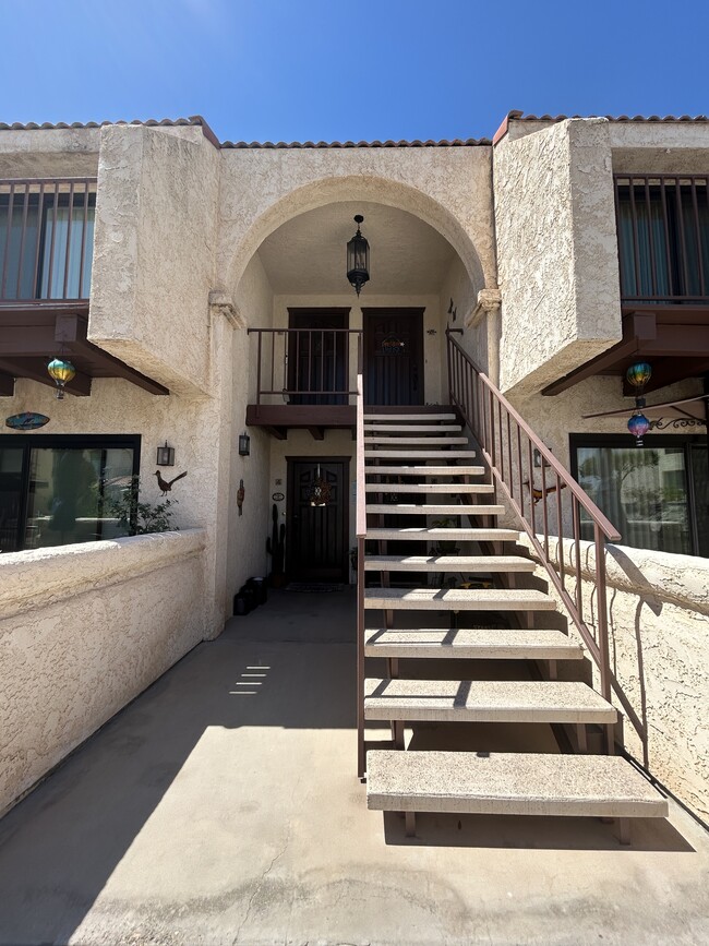 Front - 1788 Bahama Ave