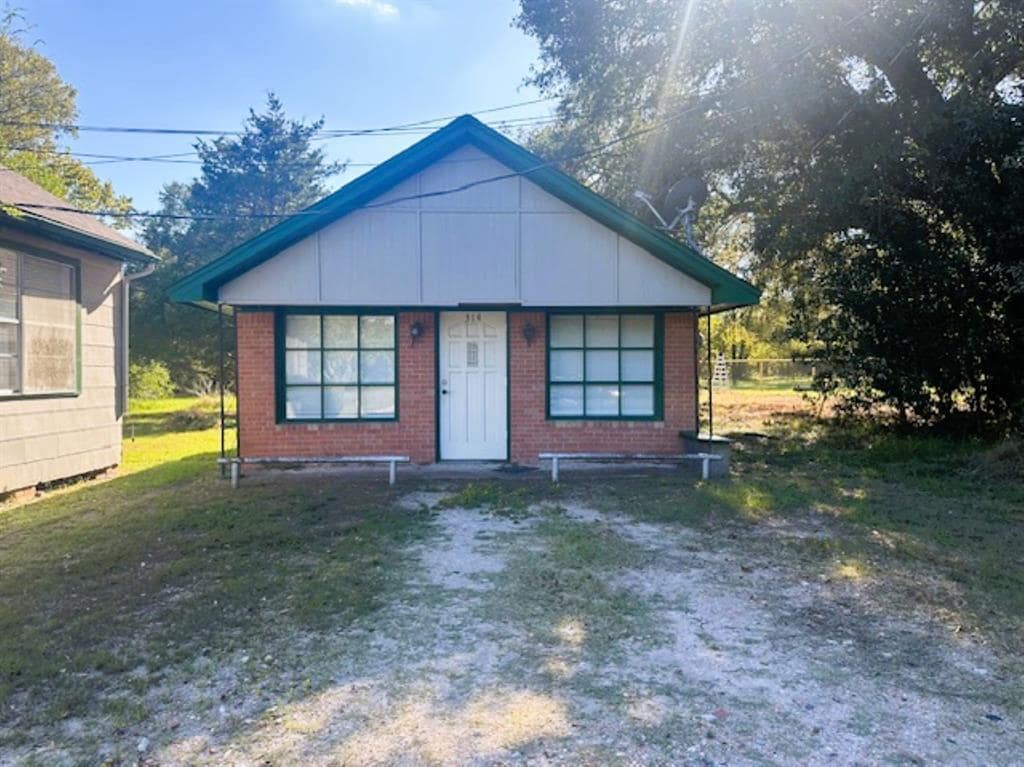 Primary Photo - 314 Prospect Dr