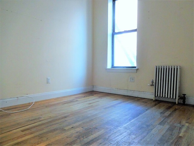 Building Photo - 129 Orchard St