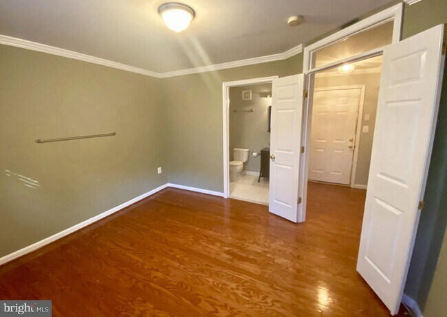 Building Photo - 1607 Hunting Creek Dr