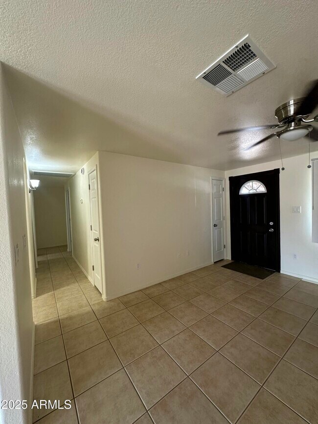 Building Photo - 4324 N 72nd Dr