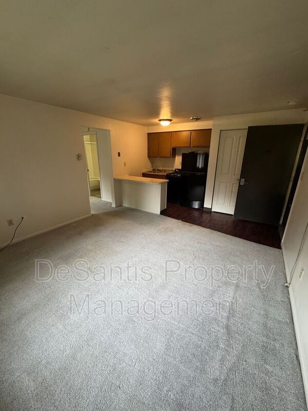 Building Photo - 415 Lunar Ln