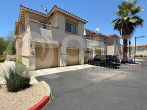 Building Photo - 525 N Miller Rd