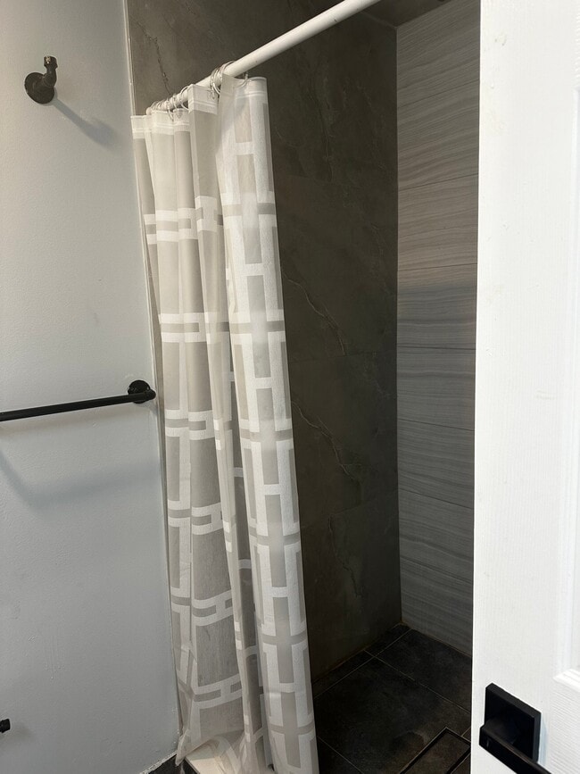 Photo - 804 Middle St Townhome