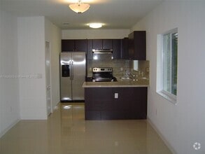 Building Photo - 1153 SW 13th St