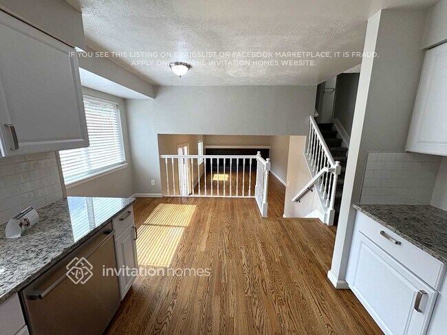 Foto del edificio - 3244 W 11th Ave Pl