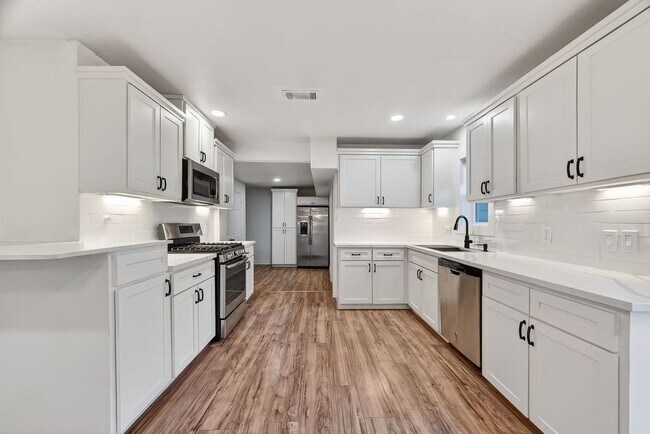 Foto del edificio - 4520 Sharon St